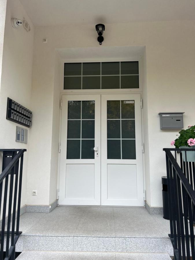 Apartman Pekna Vyhliadka - Vila Vlasta วิสโซเค ดาตรี ภายนอก รูปภาพ