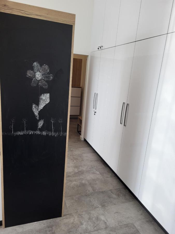 Apartman Pekna Vyhliadka - Vila Vlasta วิสโซเค ดาตรี ภายนอก รูปภาพ