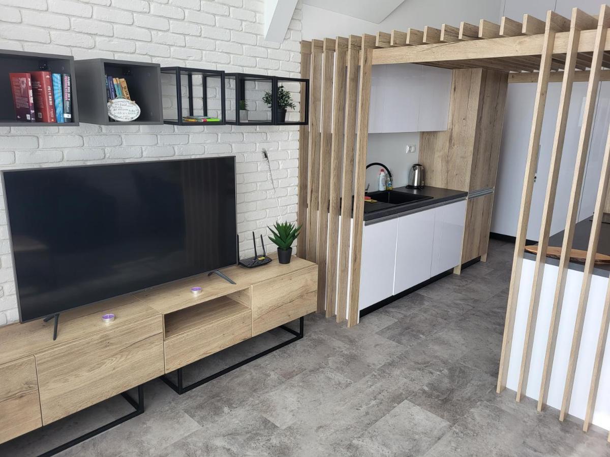 Apartman Pekna Vyhliadka - Vila Vlasta วิสโซเค ดาตรี ภายนอก รูปภาพ